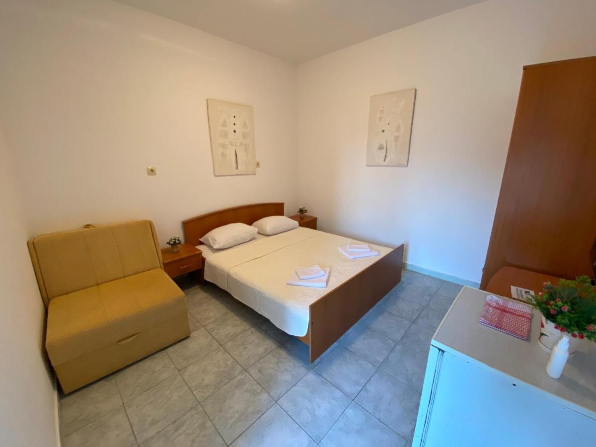 Apartments Mandarina Garden Petrovac Dış mekan fotoğraf