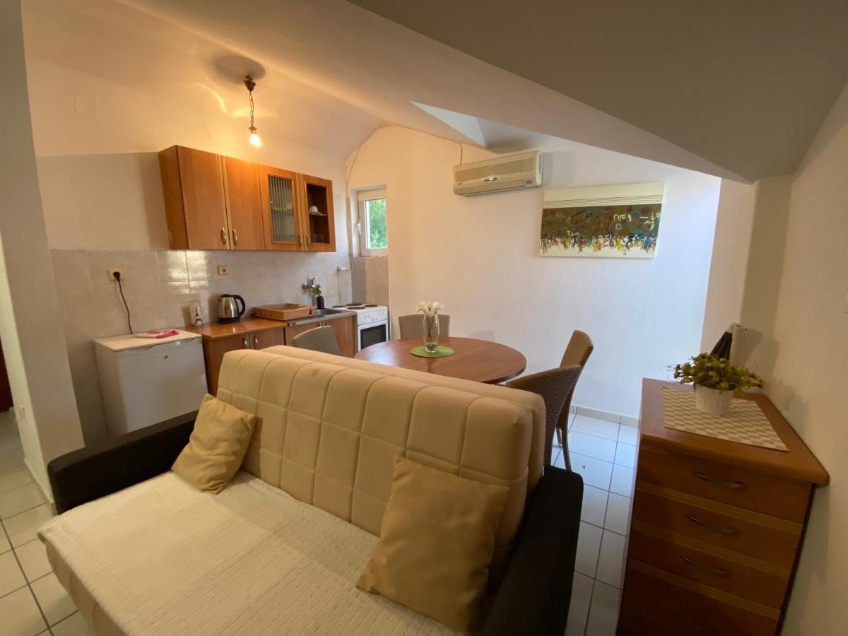 Apartments Mandarina Garden Petrovac Dış mekan fotoğraf
