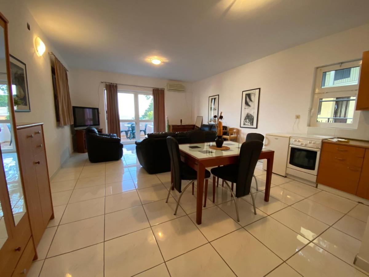 Apartments Mandarina Garden Petrovac Dış mekan fotoğraf