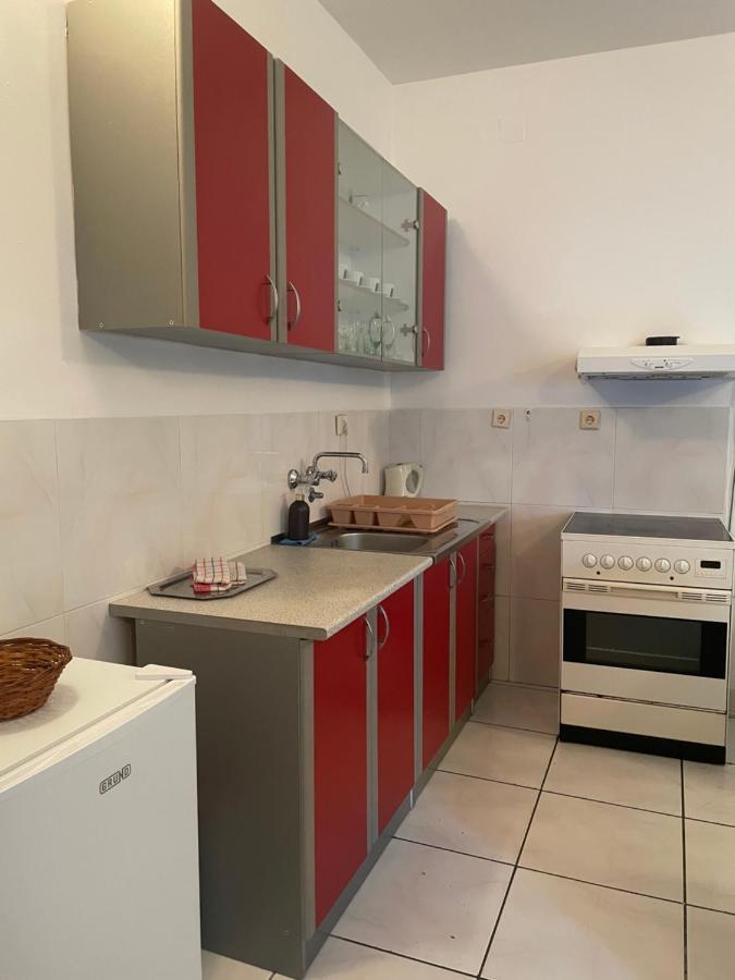 Apartments Mandarina Garden Petrovac Dış mekan fotoğraf